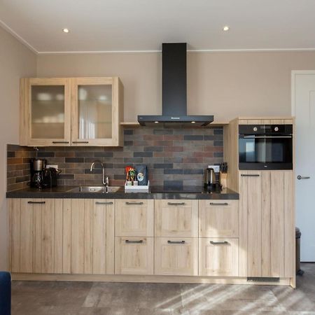 Luxury Apartment With Sun Shower At The Edge Of The Beautiful Oostkapelle Exterior photo